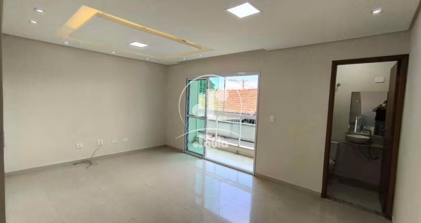 Sobrado em condomínio a venda com 125m², 3 dormitórios, 1 suíte, 2 vagas, na Vila Pires, Santo André/SP.