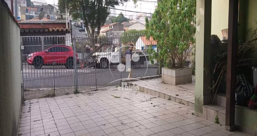 Terreno com duas casas no local com 250 m² de terreno e construção 213 m² , No Parque Jaçatuba Santo André .
