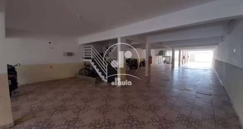 Apartamento sem Condomínio na Vila Guaraciaba, com 45m2, Sala, Quarto, Cozinha, Lavanderia, Banheiro, e um Quintal que dá possibilidade de ampliar.