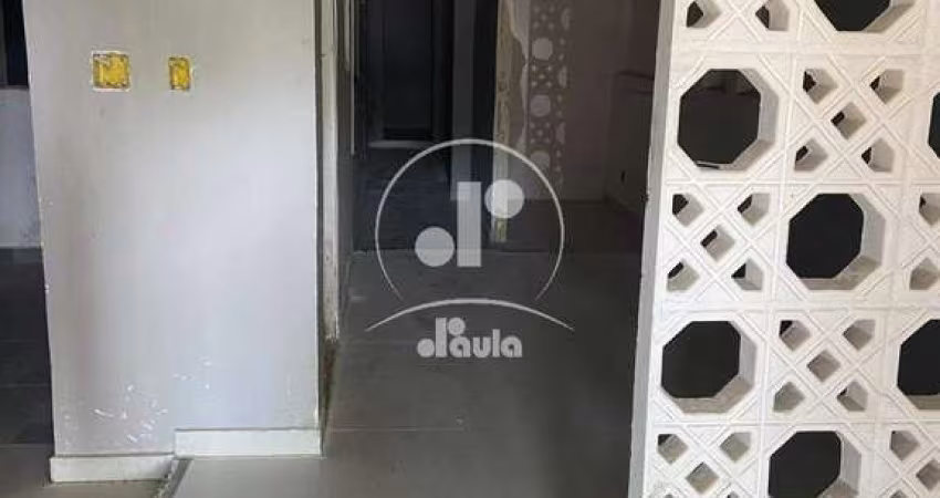 Salão comercial para locação com 161m², 2 banheiros, 2 vagas, no Bairro Jardim, Santo André/SP.