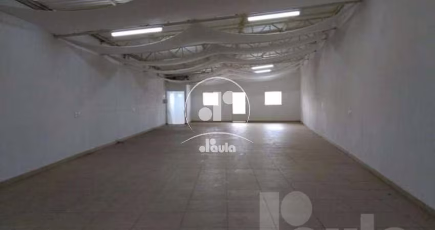 Salão Comercial à Venda em Santo André-SP, Bairro Santa Maria! 640m², 2 banheiros, 4 vagas de garagem!
