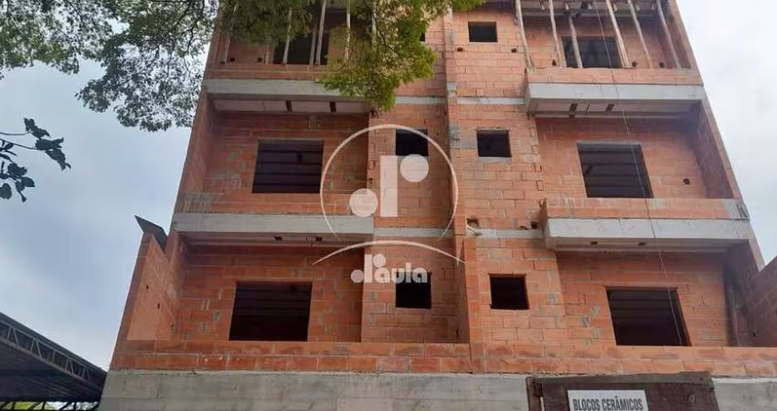 Cobertura sem condomínio à venda no Pq Jaçatuba com 114m², 2 dormitórios sendo 1 suite e 2 vagas de garagem, com elevador.