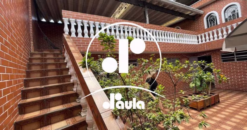 Casa a venda na Vila Scarpelli em Santo André-SP - 3 quartos