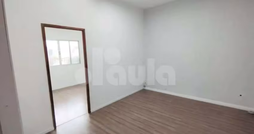 Sala comercial sobreloja 37m², sala dividida em 2 ambientes, 1 banheiro, vila alzira, santo andre