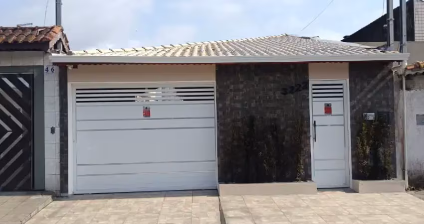 Excelente casa a venda  com piscina,  vila tupi - praia grande-lado praia