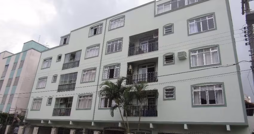 Apartamento com 3 quartos para alugar na Rua Arnoldo Cândido Raulino, 56, Estreito, Florianópolis