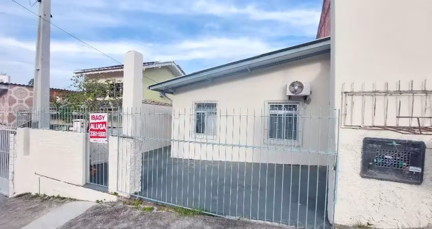 Excelente casa 2 dormitório(s) em capoeiras - florianópolis