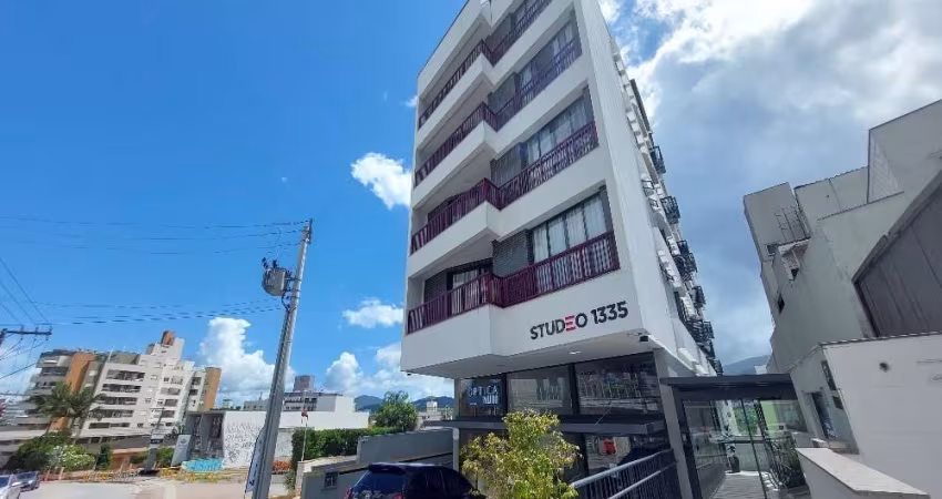 Apartamento com 1 quarto para alugar na Rua Lauro Linhares, 1335, Trindade, Florianópolis