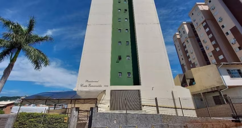 Apartamento com 2 quartos para alugar na Rua Santo Antônio, 1320, Barreiros, São José