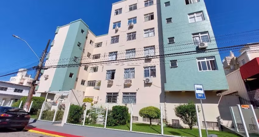 Apartamento com 3 quartos para alugar na Rua Vereador Batista Pereira, 514, Balneário, Florianópolis