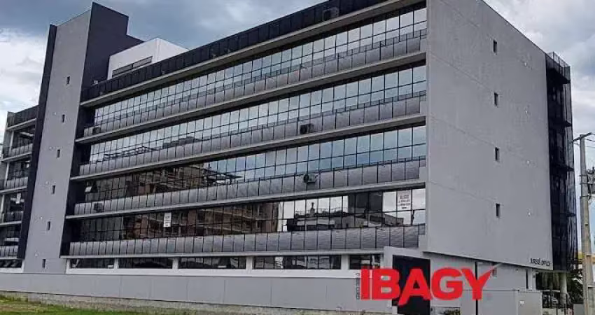 Sala comercial com 1 sala para alugar na Rua das Areias, 230, Jurerê Internacional, Florianópolis