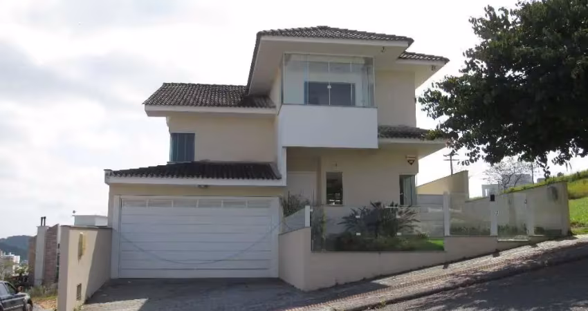Excelente casa 4 dormitório(s) em cidade universitária pedra branca - palhoça