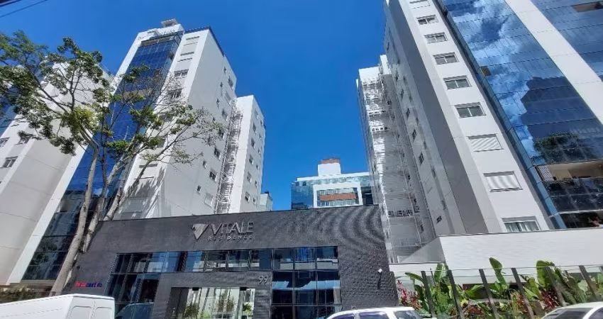 Apartamento com 3 quartos para alugar na Vila Tenente Sapucaia, 99, Centro, Florianópolis