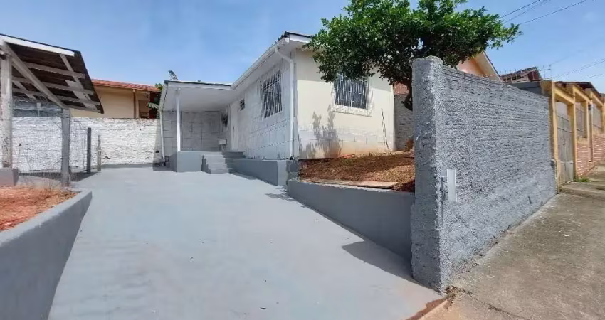 Casa com 1 quarto para alugar na Rua Antônio Basil Schroeder, 806, Barreiros, São José