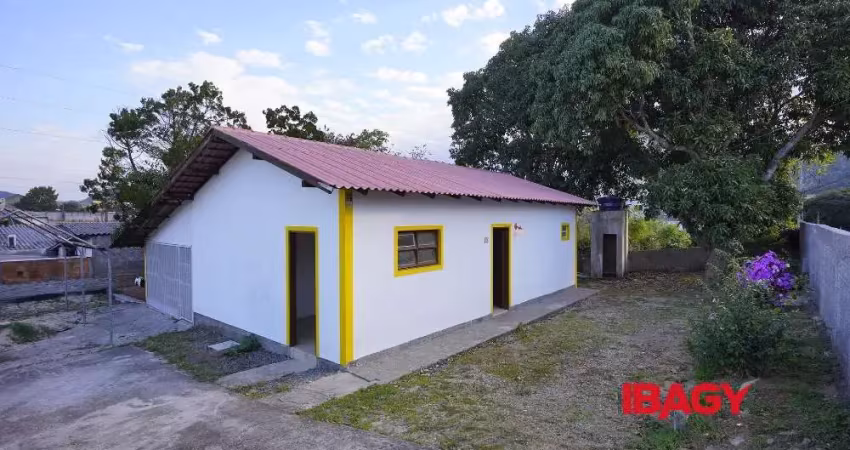 Excelente casa 3 dormitório(s) em ingleses do rio vermelho - florianópolis