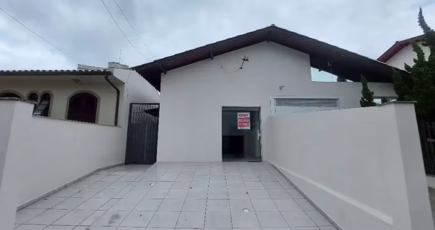 Ponto comercial para alugar na Pedro José de Azevedo, 199, Centro, Biguaçu