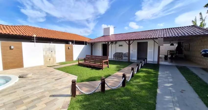 Casa com 3 quartos para alugar na Rua Ruth Pereira, 432, Ingleses, Florianópolis