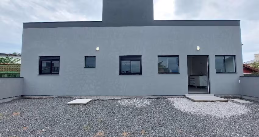 Casa com 2 quartos para alugar na RUA 700, 58, Campeche, Florianópolis