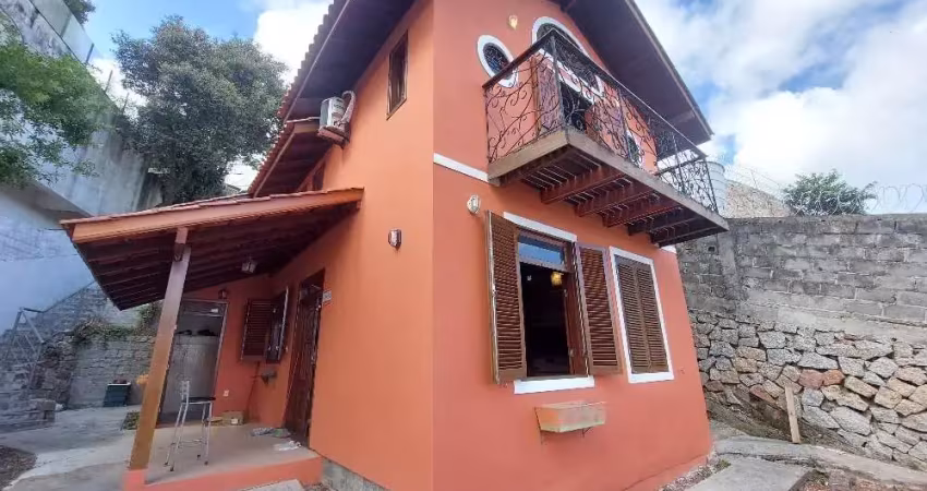 Casa com 3 quartos para alugar na Rua Silva Jardim, 1186, José Mendes, Florianópolis