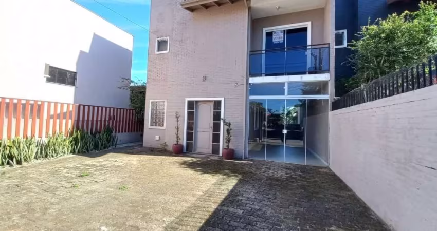 Casa com 3 quartos para alugar na Servidão Seove, 67, Campeche, Florianópolis