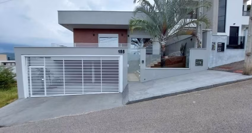 Casa com 3 quartos para alugar na Helena Shmtiz da Silva, 155, São Sebastião, Palhoça