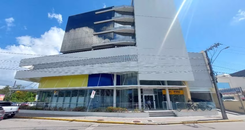 Sala comercial para alugar na Nirberto Haase Esq. R. Byron Barcellos, 100, Santa Mônica, Florianópolis
