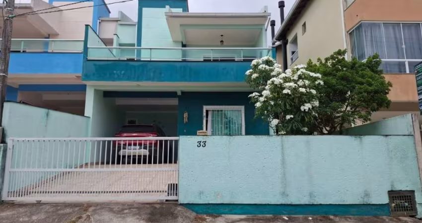 Casa com 3 quartos para alugar na Servidão Juvêncio Caetano Marques, 33, Ingleses do Rio Vermelho, Florianópolis