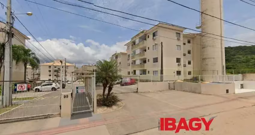 Apartamento com 2 quartos para alugar na Rua Joice Cecília Correia, 99, Areias, São José