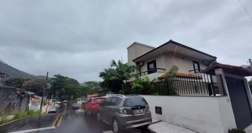 Kitnet / Stúdio para alugar na Rua do Marfim, 203, Monte Verde, Florianópolis