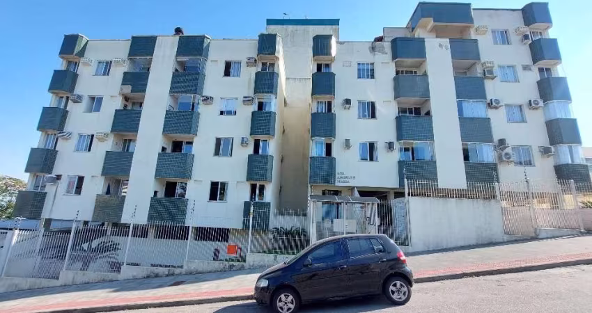 Apartamento com 3 quartos para alugar na Rua Gualberto Senna, 220, Jardim Atlântico, Florianópolis