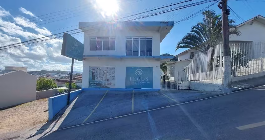 Barracão / Galpão / Depósito com 1 sala para alugar na Gertrudes Rampinelli, 87, Fazenda Santo Antônio, São José