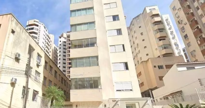 Apartamento com 3 quartos para alugar na Rua Desembargador Arno Hoeschl, 121, Centro, Florianópolis