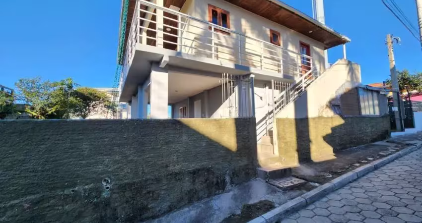 Excelente casa 2 dormitório(s) em ingleses do rio vermelho - florianópolis