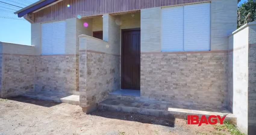 Casa com 1 quarto para alugar na João Pacheco, 226, Vargem Grande, Florianópolis