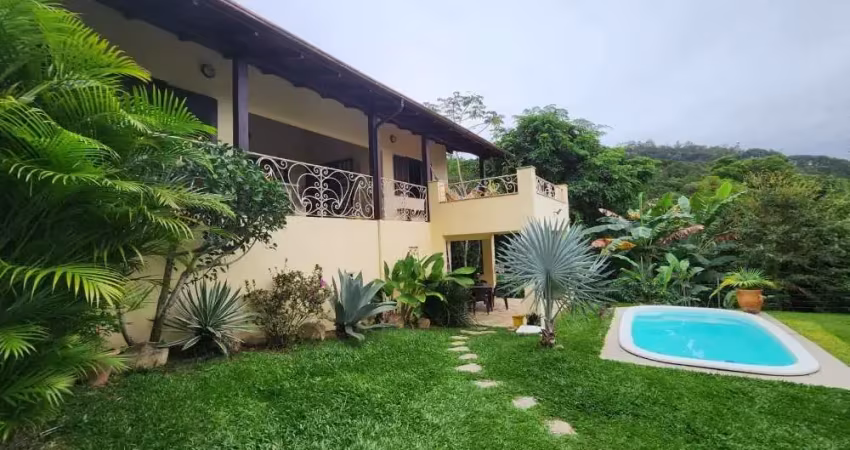 Excelente casa 3 dormitório(s) em lagoa da conceição - florianópolis