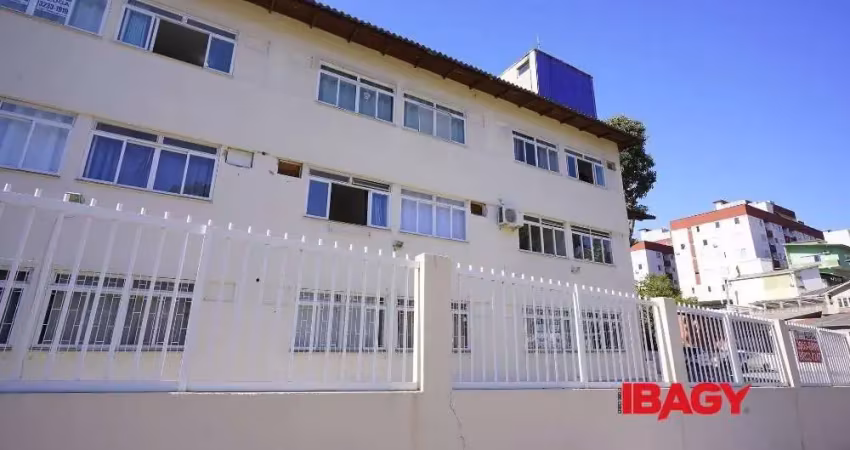 Excelente studio 1 dormitório(s) em trindade - florianópolis