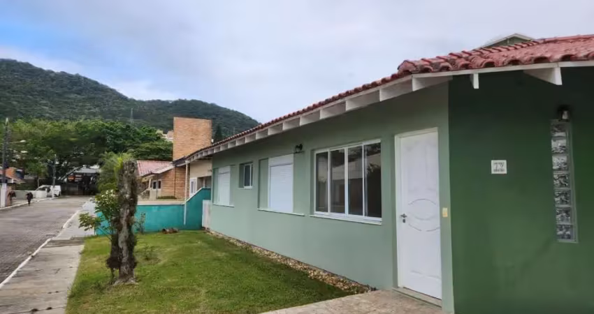 Casa com 4 quartos para alugar na Itapecirica, 179, Itacorubi, Florianópolis