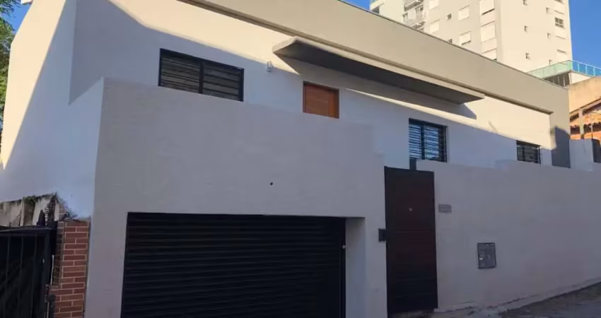 Casa com 2 quartos para alugar na Rua Juvan Rocha, 113, Agronômica, Florianópolis