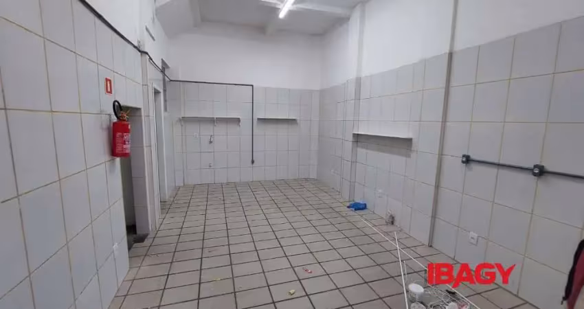 Ponto comercial para alugar na Rua Sérgio Lopes Falcão, 286, Trindade, Florianópolis