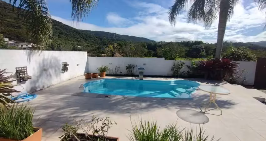 Excelente casa 2 dormitório(s) em porto da lagoa - florianópolis