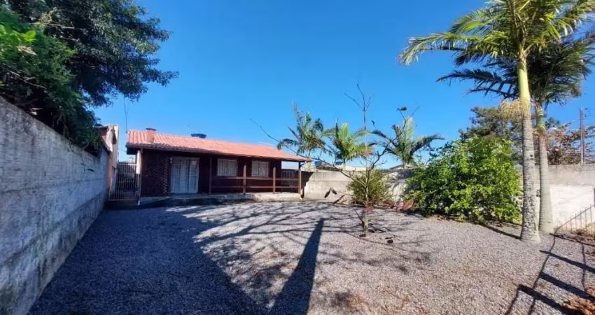 Excelente casa 3 dormitório(s) em passagem de maciambú (ens brito) - palhoça