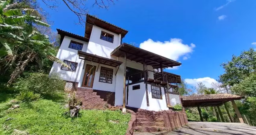 Excelente casa 4 dormitório(s) em córrego grande - florianópolis