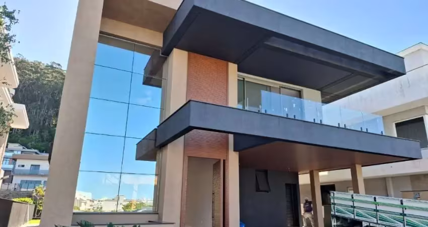 Excelente casa 4 dormitório(s) em ingleses do rio vermelho - florianópolis