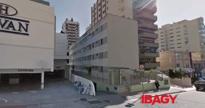 Apartamento com 2 quartos para alugar na Rua Desembargador Arno Hoeschl, 39, Centro, Florianópolis