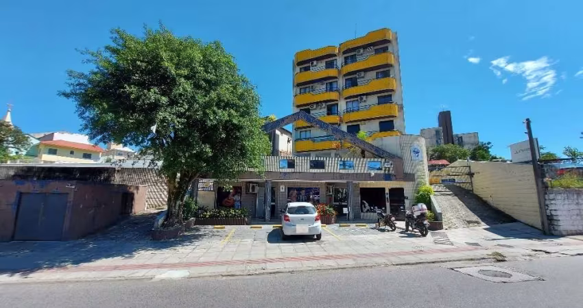 Apartamento com 2 quartos para alugar na Rua Prefeito Dib Cherem, 2608, Capoeiras, Florianópolis