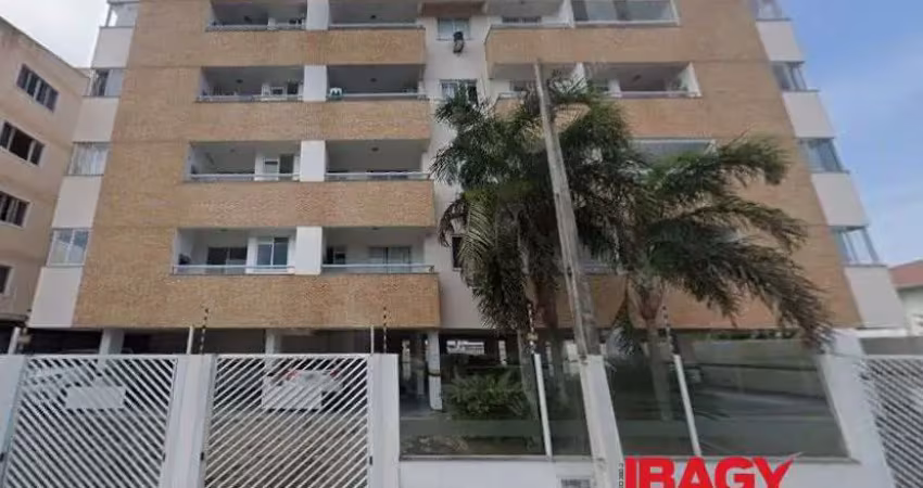 Apartamento com 2 quartos para alugar na Rua Prefeito Otávio Zacchi, 414, Centro, Palhoça