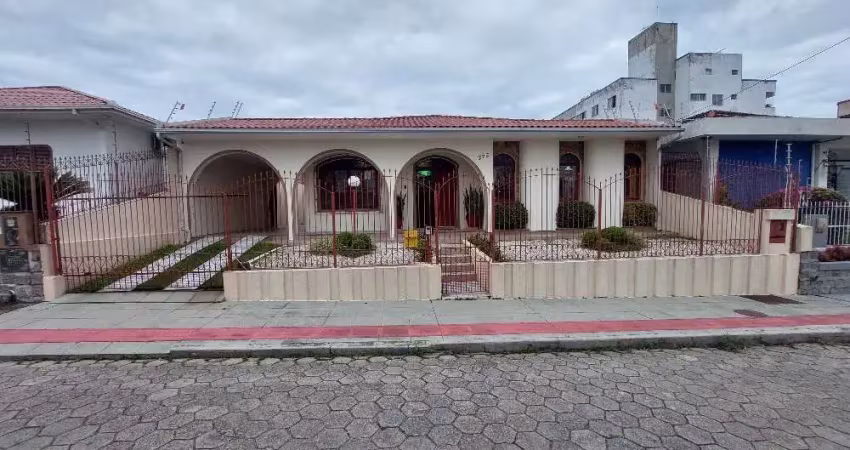 Excelente casa 3 dormitório(s) em jardim atlântico - florianópolis