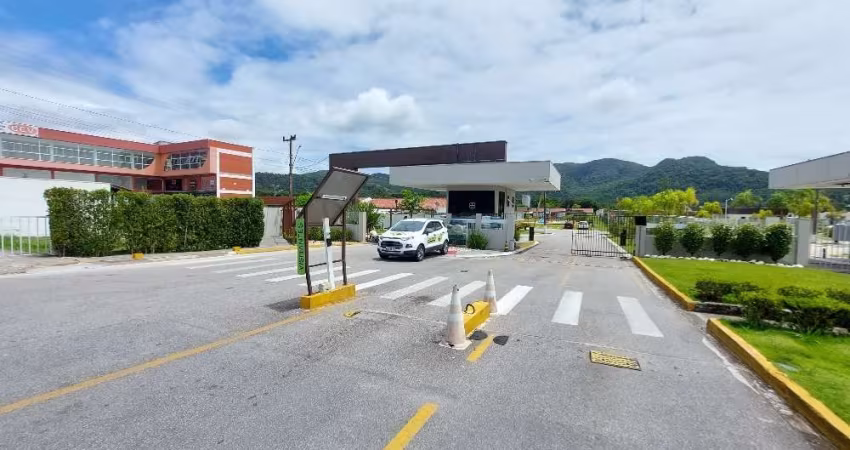 Casa em condomínio fechado com 2 quartos para alugar na Avenida Paulo Roberto Vidal, 2490, Bela Vista, Palhoça