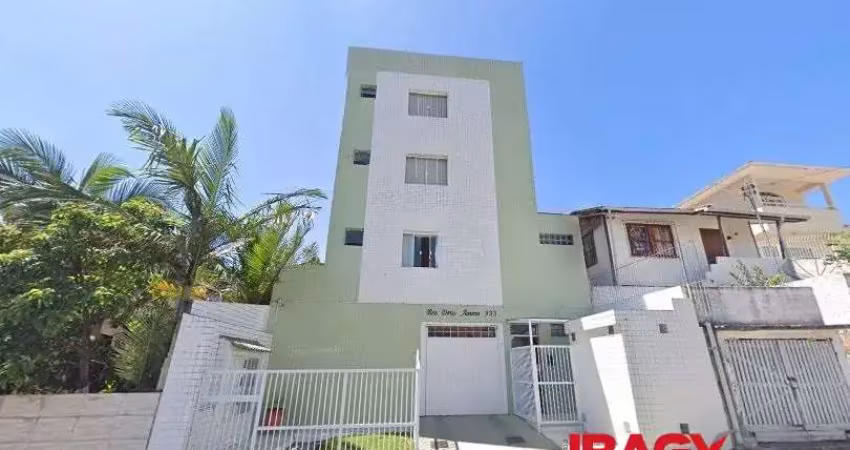 Excelente apartamento 1 dormitório(s) em barreiros - são josé