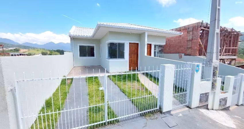 Casa com 2 quartos para alugar na Rua Priscila Vanessa Rosa, 18, Alto Aririu, Palhoça